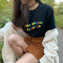 이미지를 갤러리 뷰어에 로드 , 감정적으로 지친 티셔츠
